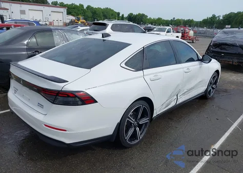 2024 Honda Accord Hybrid Sport z USA, uszkodzony, nr VIN 1HGCY2F51RA029326